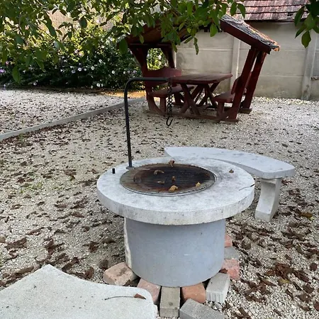 Diofa Apartmanhaz Apartment *