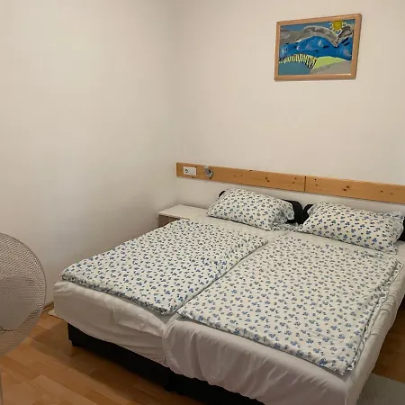 Apartment Diofa Apartmanhaz *
