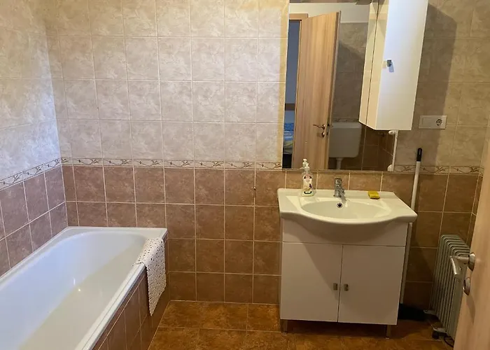 Diofa Apartmanhaz *